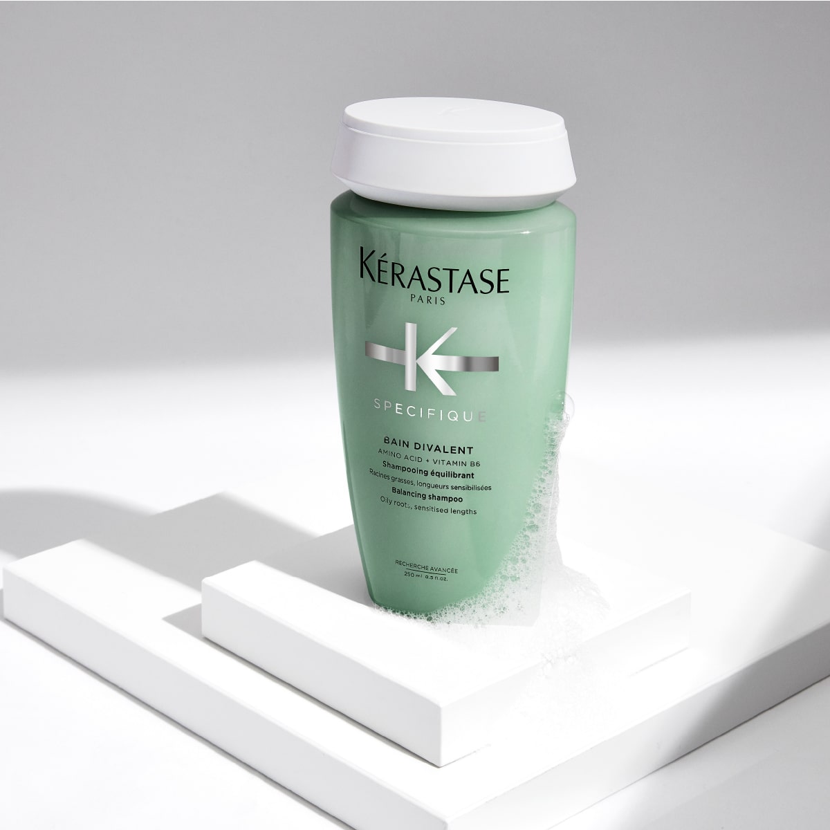 SPECIFIQUE BAIN DIVALENT RENO (SHAMPOO EQUILIBRANTE PARA RAÍCES OLEOSAS Y SENSIBILIZADAS)